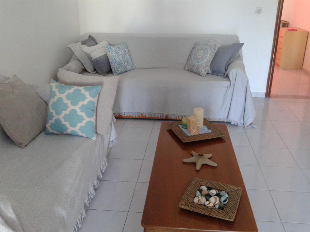 Merryland Studios & Apartments Kremasti  Ruang foto