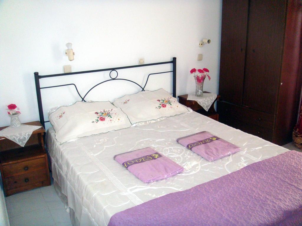 Merryland Studios & Apartments Kremasti  Ruang foto